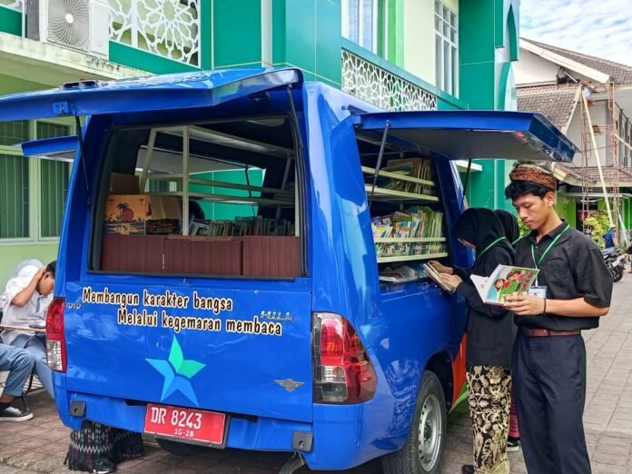 Pusling Permudah Pelajar Akses Buku Bacaan