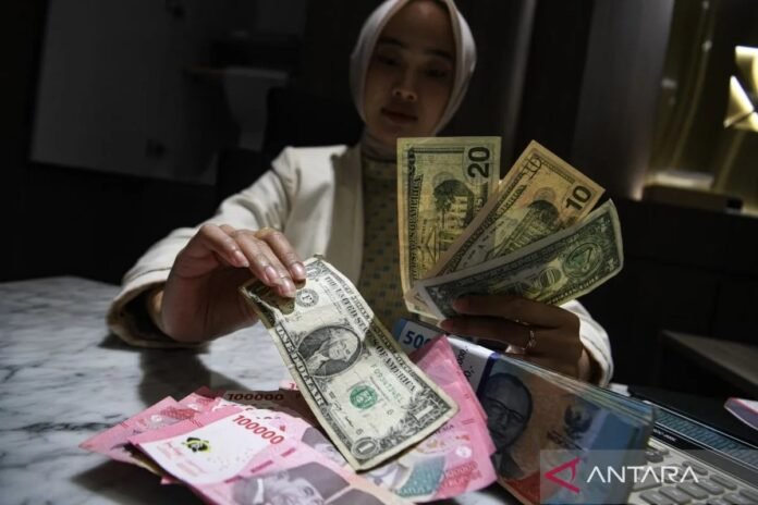 Bank Indonesia Pangkas Batas Maksimal Pembelian Dolar AS, Efek Perang di Timur Tengah