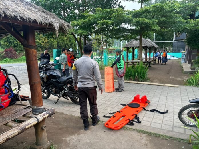 Pendaki WNA Malaysia Jatuh di Jalur Puncak Rinjani, Evakuasi Udara Terkendala Kabut Tebal