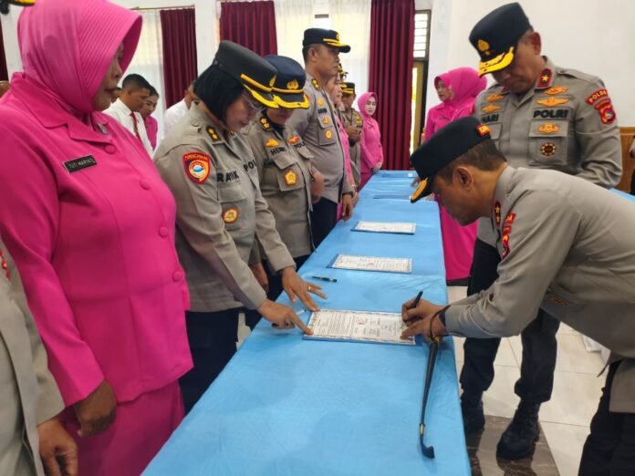 Marak Kasus Narkoba Aparat, 11 Ribu Personel Polda NTB Tanda Tangani Pakta Integritas