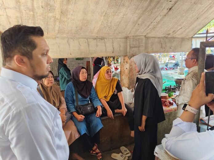 Pengelolaan Pasar Cemara Dikeluhkan, Jukir pun Harus Bayar ‘’Dudukan’’