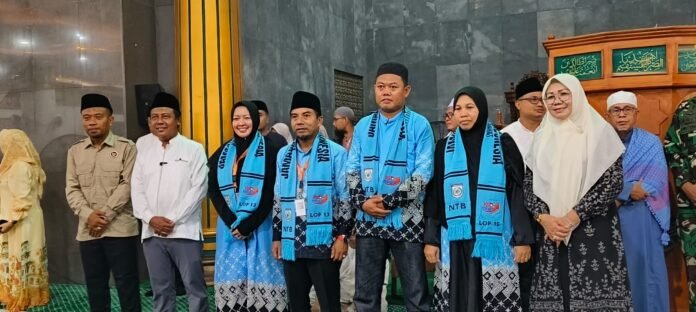 144 CJH KSB Diberangkatkan, Bupati Ingatkan Jaga Kondisi Kesehatan