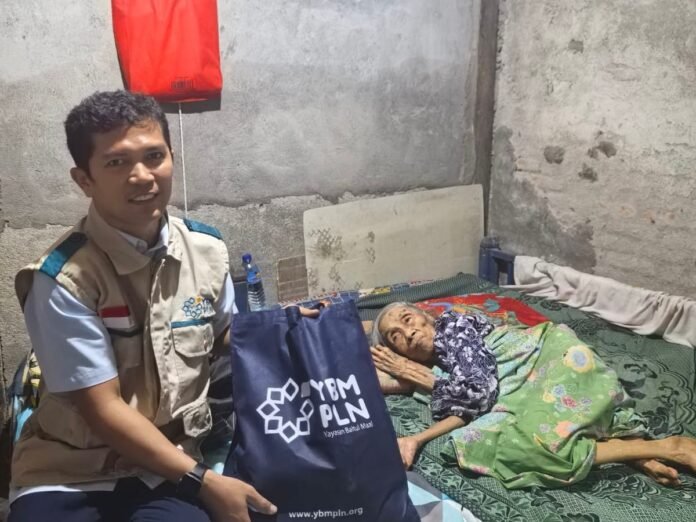 One Day One Smile, YBM PLN Hadirkan Senyum Bahagia bagi Kaum Dhuafa di Lombok Timur dan Lombok Tengah