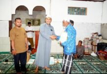Milad Ke-46, Ummat Salurkan 70 Paket Sembako untuk Warga Muhammadiyah di Sembalun Milad Ke-46, Ummat Salurkan 70 Paket Sembako untuk Warga Muhammadiyah di Sembalun