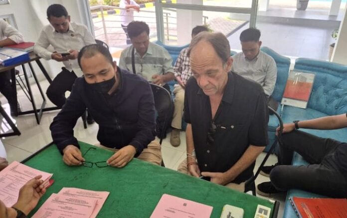 Seorang WNA Asal Swiss Jadi DPO Jaksa Kasus Pencemaran Air di Gili