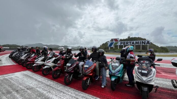 Nikmati Keindahan Lombok, Komunitas Honda PCX Se-Indonesia Gelar Gathering Nasional HPCI 2026