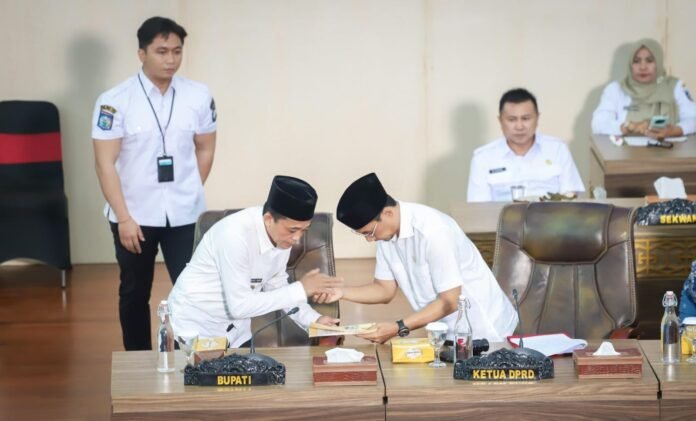 Kepala Daerah Sampaikan LPJ Pelaksanaan APBD 2025, DPRD Loteng Dorong Pembenahan Tata Kelola Aset, Parkir hingga Sampah