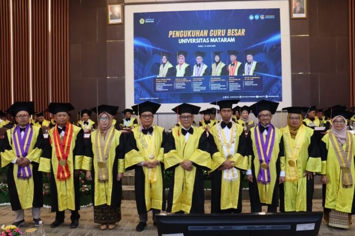 Unram Kukuhkan Enam Guru Besar, Tegaskan Komitmen Hadirkan Profesor Berdampak