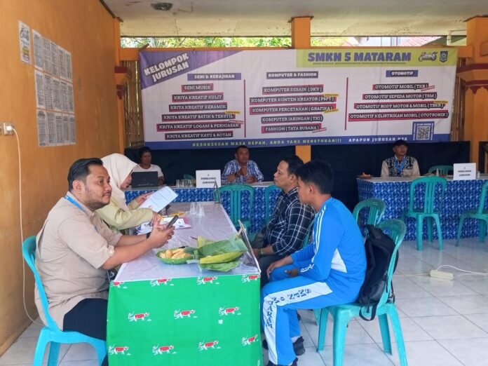 Peminat Tinggi, SMKN 5 Mataram Beri Kuota Lebih untuk Jurusan DKV dan Otomotif