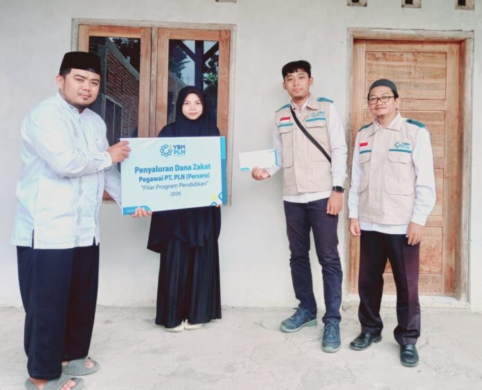 YBM PLN UP3 Sumbawa Salurkan Zakat untuk Santri Dhuafa, Wujud Komitmen PLN Mendukung Pendidikan dan Kesejahteraan Umat