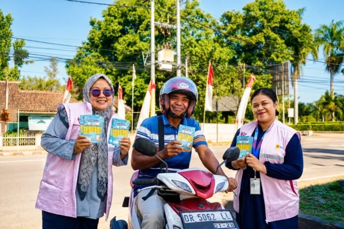 Srikandi PLN UP3 Selaparang Sosialisasikan Pemanfaatan PLN Mobile di Lotim