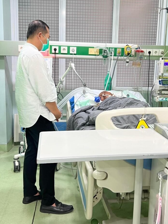 Jenguk Tuan Guru Bagu, Menhan Gembira Kondisinya Membaik dan Pastikan Perawatan Terbaik