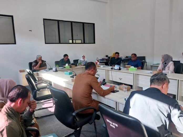 Komisi II DPRD NTB Menilai Dinas Pertanian Gagal Bereskan Masalah Kelangkaan Pupuk Bersubsidi