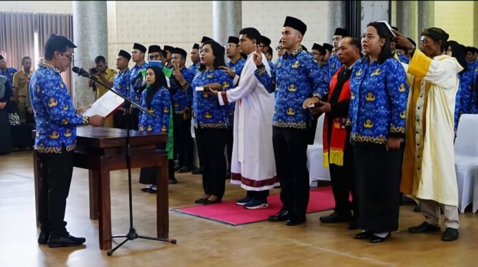 165 PNS Diambil Sumpah, Bupati Tekankan Kualitas Pelayanan kepada Masyarakat