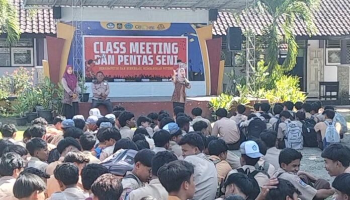 Pendaftar Membeludak, Kekurangan Ruang Kelas Bertahun-tahun di SMKN 1 Gerung Butuh Ditangani