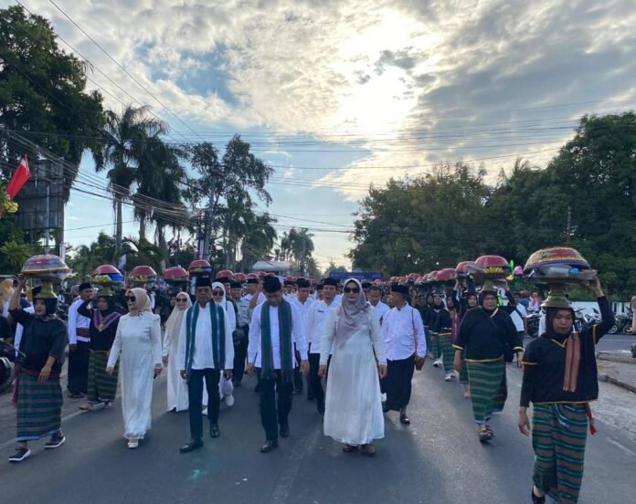 Parade 1.448 Dulang Meriahkan Tahun Baru Islam di Lombok Timur