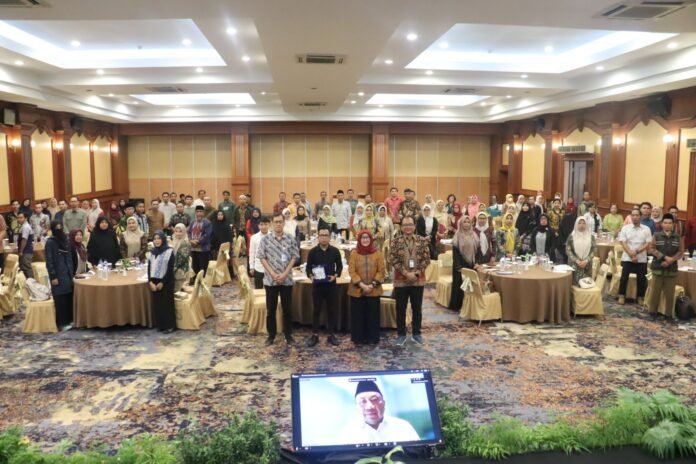 Diseminasi Pelindungan Bahasa dan Sastra Daerah di NTB, Wakil Ketua Komisi X DPR RI Ajak Masyarakat Terapkan Gerakan Pelindungan Bahasa dan Sastra Daerah