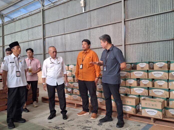 Hasil Sidak: MinyaKita di Gudang Bulog Dasan Cermen Mataram Masih Murni