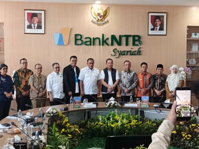 Menteri LH dan Gubernur Sepakat Percepat Penyelamatan Lingkungan NTB