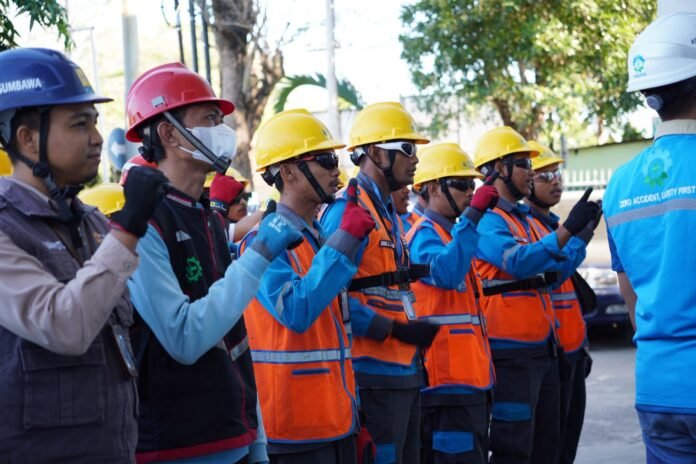 Budaya K3 Jadi Kunci Keandalan Listrik, PLN UIW NTB Rutin Gelar Safety Briefing