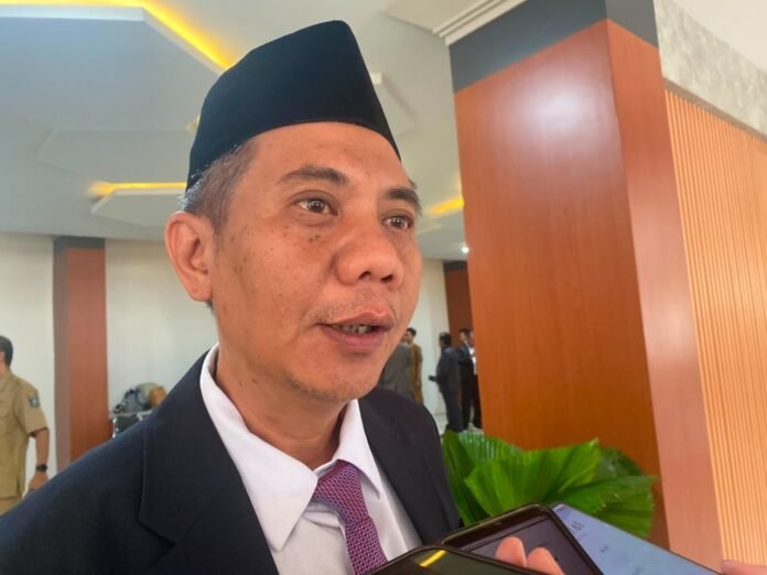 Perpanjang Status Darurat Sampah
