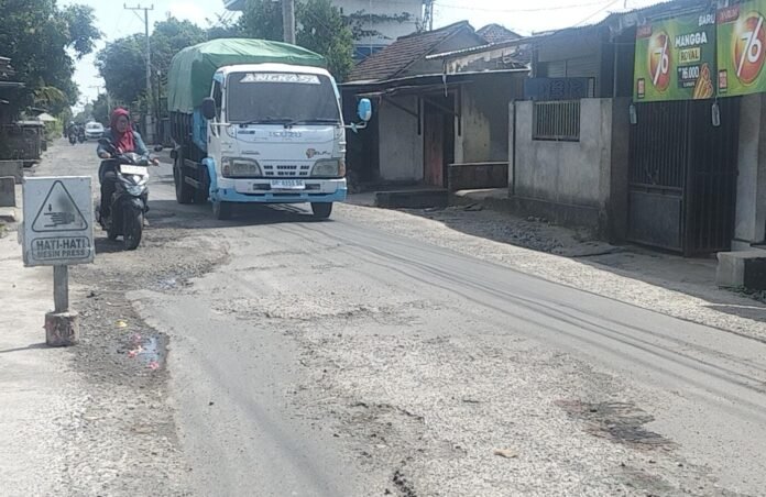 Picu Kerusakaan Jalan Bengkel-Merembu, Dishub Temukan Kendaraan Langgar Tonase Hindari Jembatan Timbang