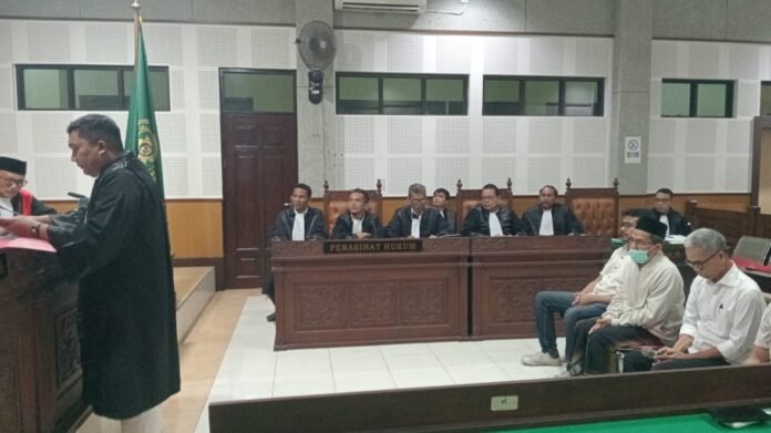 Dakwaan Ungkap Pengadaan Arm Roll DLH Loteng Tak Kantongi Surat Kelayakan