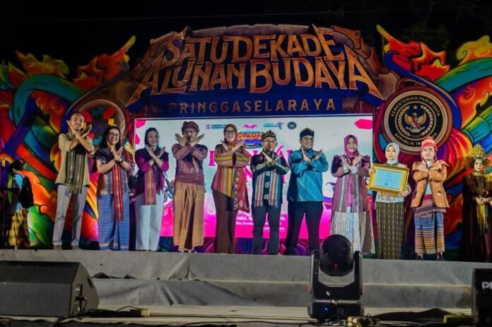 Ketika Generasi Muda Pringgasela Menenun Masa Depan Warisan Budaya