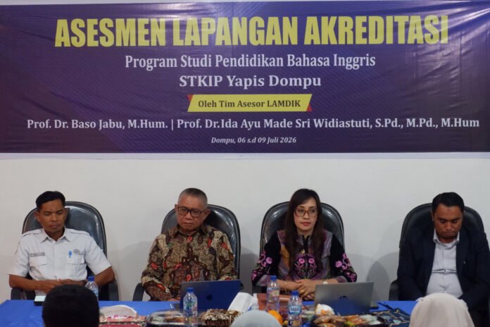 Prodi Pendidikan Bahasa Inggris STKIP Yapis Dompu Raih Akreditasi Baik Sekali