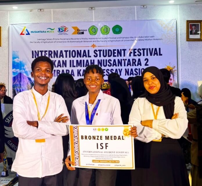 Mahasiswa Internasional Ummat Raih “Bronze Medal” pada ISF 2026 International Essay Competition di Lombok