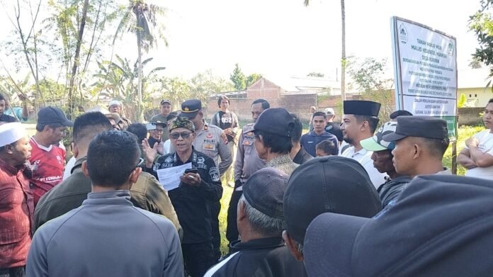 Pemdes dan Warga Kuripan Pasang Plang di Lahan Wakaf Masjid, Ahli Waris Keberatan