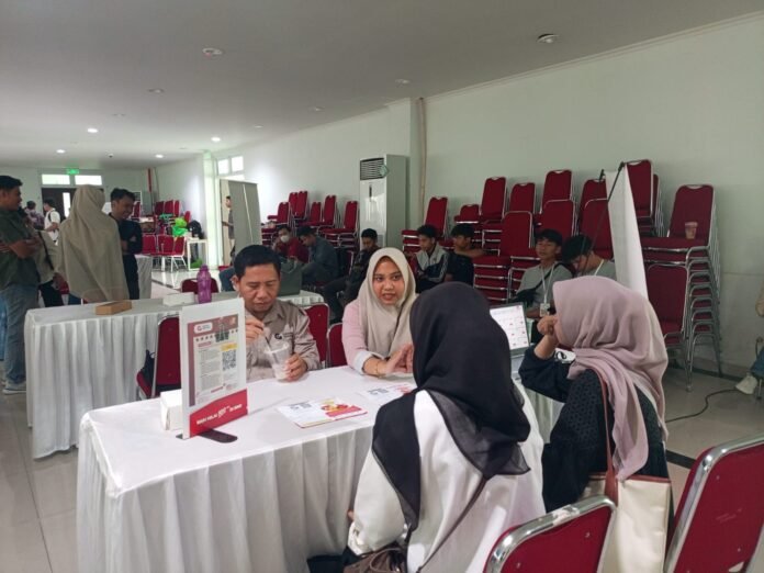 Anak Muda di NTB Akui Sulit Dapat Kerja