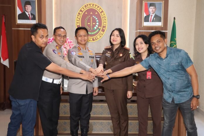 Kapolres Lombok Timur Jalin Silaturahmi ke Kejaksaan Negeri Selong, Perkuat Sinergisitas Penegakan Hukum