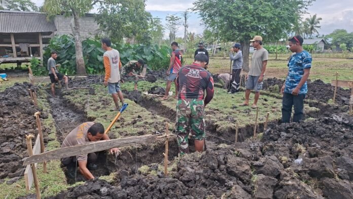 Gotong Royong TNI dan Warga, Percepat Pembangunan RTLH dan Renovasi Musala