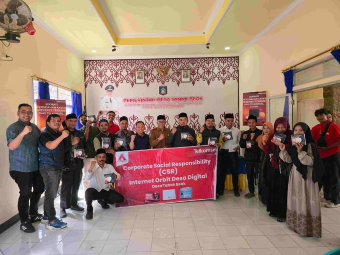 Telkomsel Dorong Digitalisasi Masyarakat Lombok Melalui Bantuan Orbit untuk UMKM, Pemerintah Desa, dan Sekolah