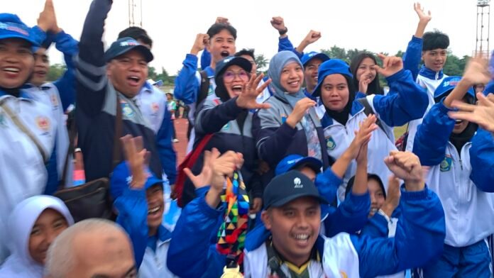 Upayakan Bonus Atlet dan Pelatih, Wabup UNA Bangga Kontingen Lobar Juara Umum Tiga Porprov NTB XII 2026