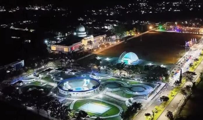 Proyek Alun-alun dan Kolosium Taman Kota Gerung Telan Anggaran Rp23,1 Miliar