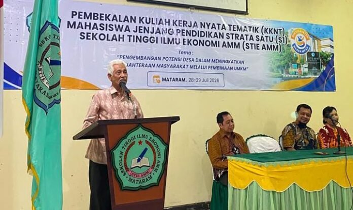 STIE AMM Mataram Gelar Pembekalan KKN Tematik Tahun Akademik 2025/2026