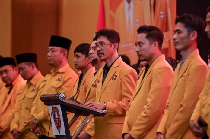 Lantik Pengurus DPD dan DPC Se-NTB, Hanura Deklarasikan Dukung Iqbal Dua Periode