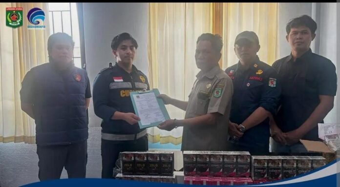 Perkuat Penegakan Hukum, Satpol PP KLU Serahkan Barang Bukti Rokok Ilegal