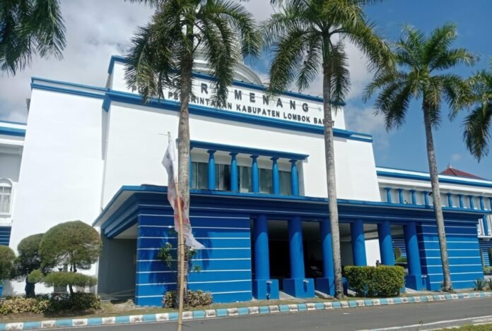Dinilai Tidak Mendesak, Wabup Lobar Tunda Proyek Rehabilitasi Aula Kantor Bupati