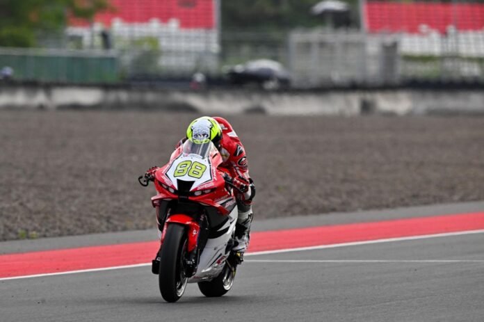 Irfan Juara di Mandalika, AHRT Buktikan CBR Series Makin Kencang