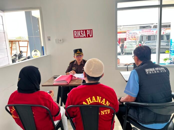 Dua Tersangka Dugaan TPPO di Lotim Diserahkan ke Jaksa