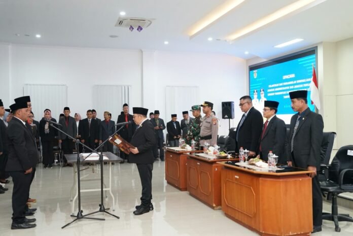 Rotasi Eselon III dan IV, Sekretaris Sejumlah OPD di KLU Berganti