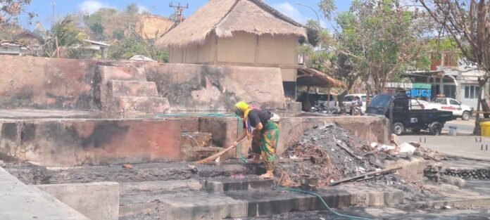 Rekontruksi Rumah Adat Sade Direncanakan Dimulai Pekan Ini