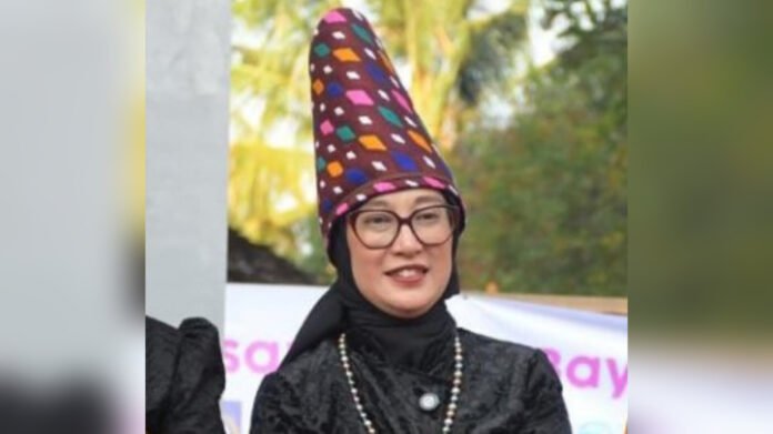 Regenerasi Perajin Tenun