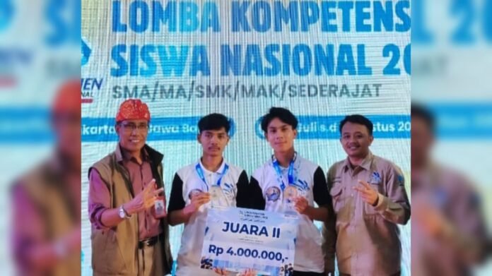 Lomba Autonomous Mobile Robotics, SMKN 3 Mataram Raih Medali Perak