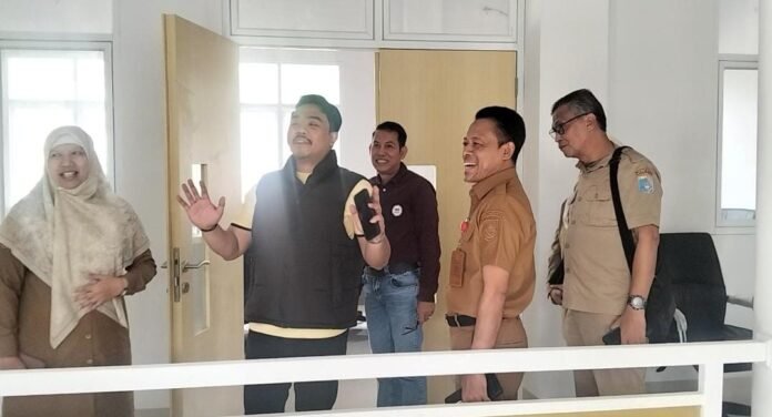 Jalin Komunikasi Harmonis, Wabup UNA dan Ketua DPRD Lobar Bahas Arahan Gubernur Soal LKPJ dan LKPD