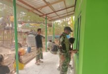 Rehabilitasi Musala di Nusa Jaya Rampung, Satgas TMMD 129 Perkuat Kemanunggalan dengan Warga Rehabilitasi Musala di Nusa Jaya Rampung, Satgas TMMD 129 Perkuat Kemanunggalan dengan Warga