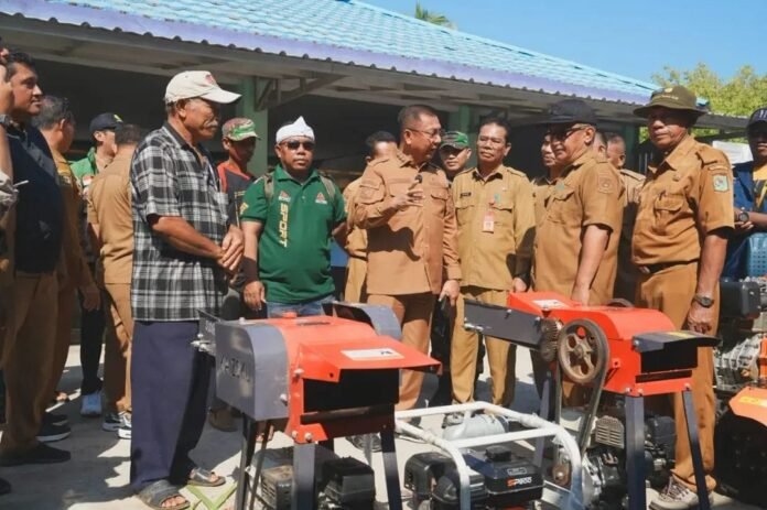 Pemkot Bima Salurkan Bantuan Alsintan